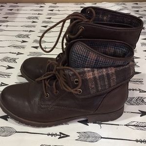 Rock & Candy women’s boots, brown size 9.